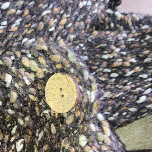 🛍️🛍️ 3 for $5 Cute nubby sweater - Picture 7 of 9